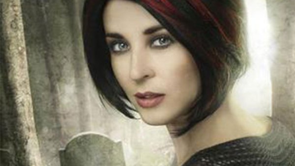 Read Urban Fantasy Goes Small Town in Etched in Bone